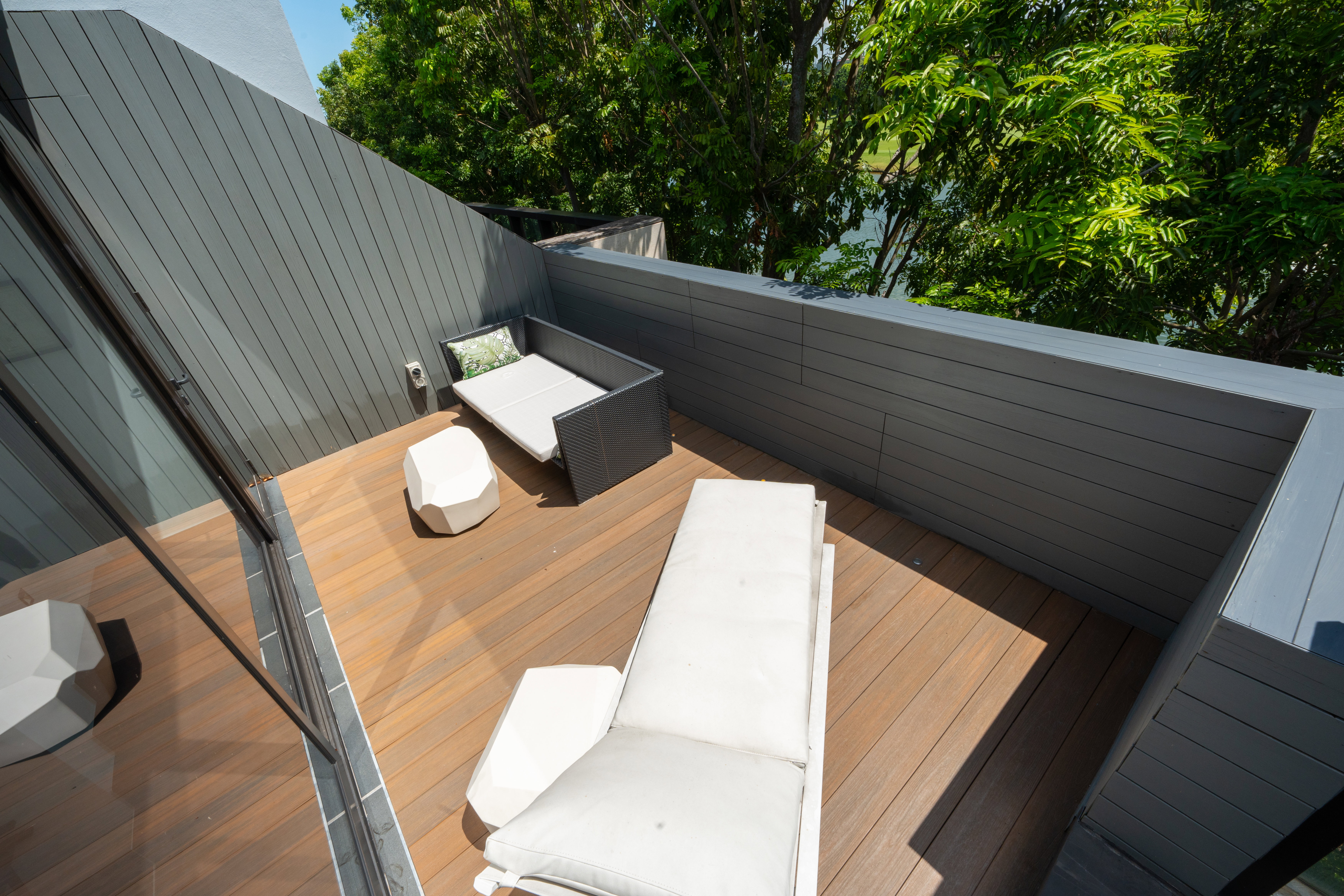 The Green Collection Gallery Image 54
