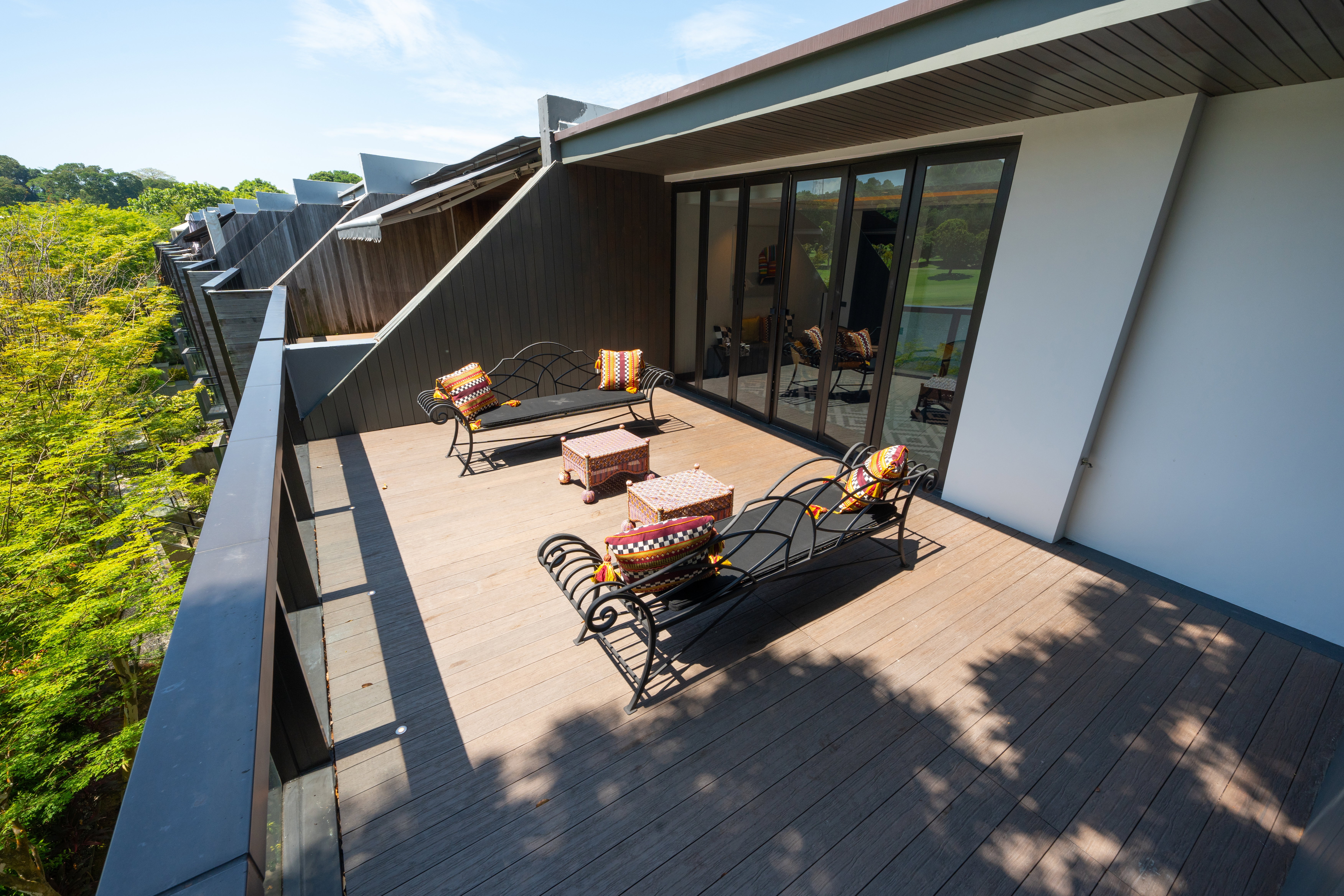 The Green Collection Gallery Image 92