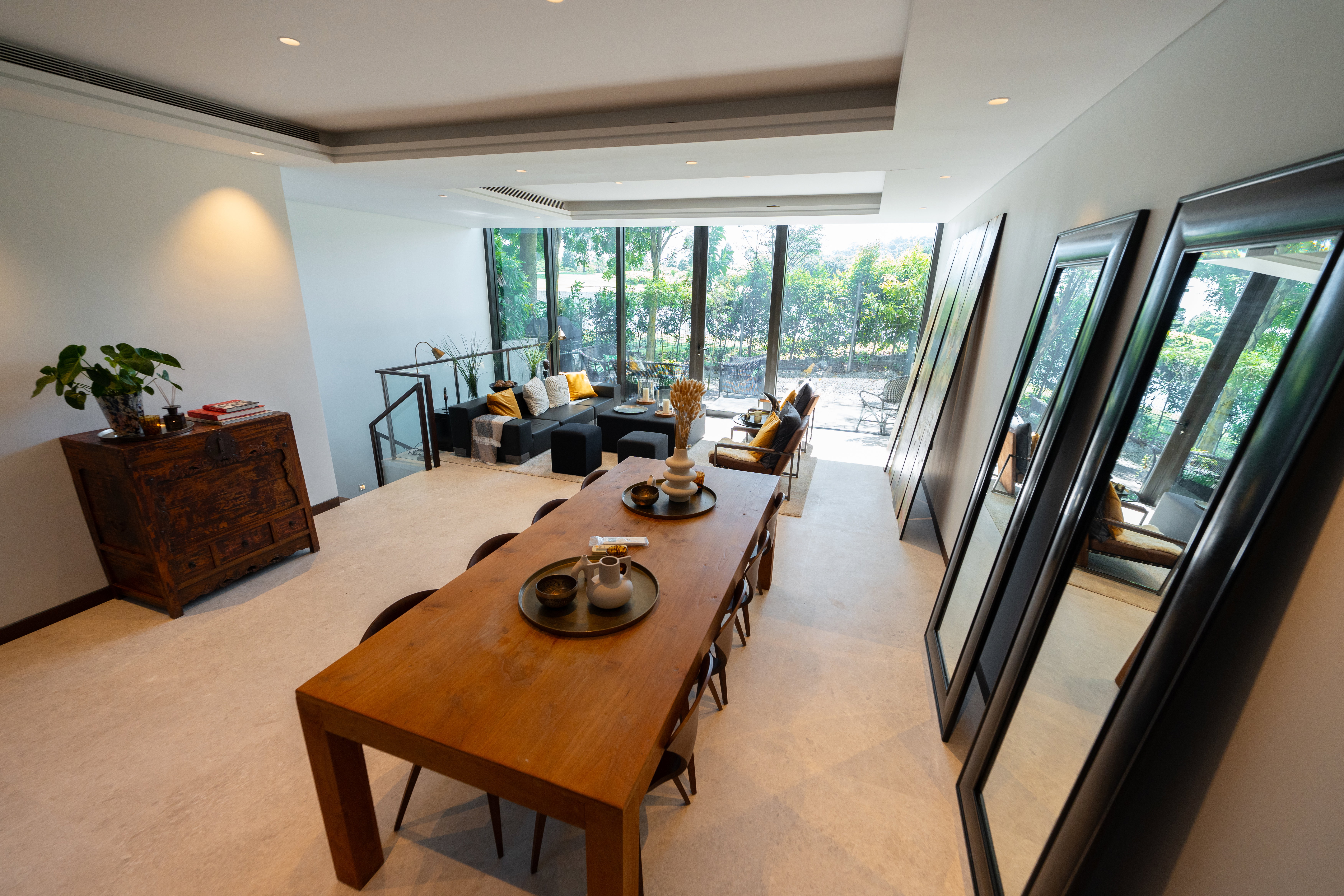 The Green Collection Gallery Image 106